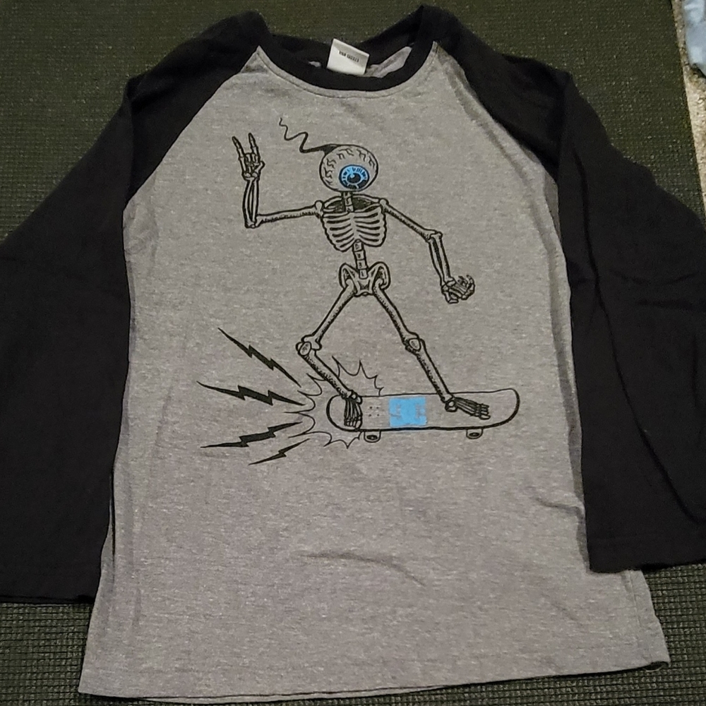 DC long sleeve shirt
